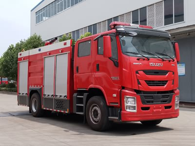 慶鈴五十鈴8.6m3泡沫消防車(chē)