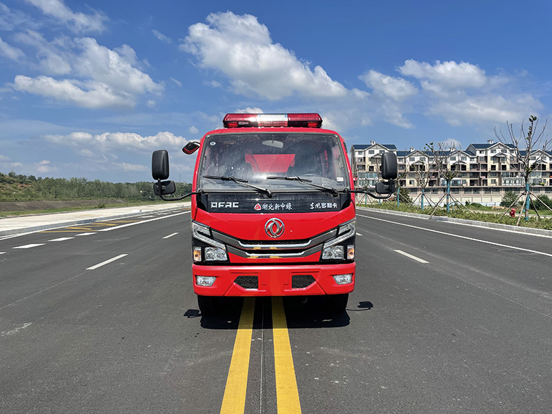 東風(fēng)2.5噸水罐消防車